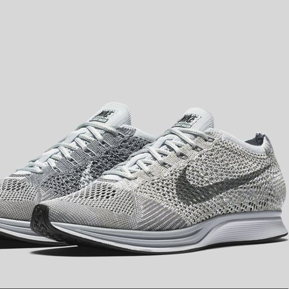 nike flyknit sneakers